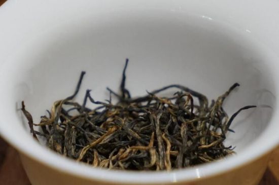 怎樣鑒別金駿眉的好壞，金駿眉紅茶的鑒別方法