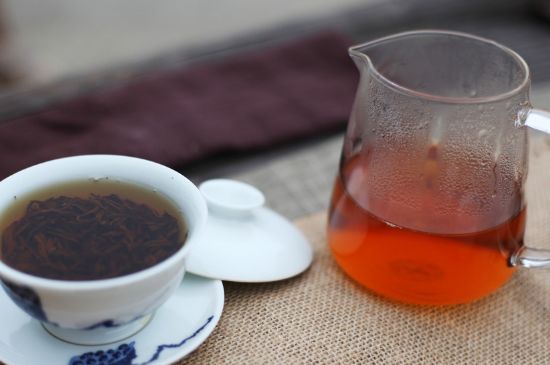 紅茶有6年了還能喝不，過期紅茶未必不能喝！